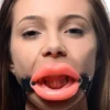 Master Series - Bâillon bouche Sissy