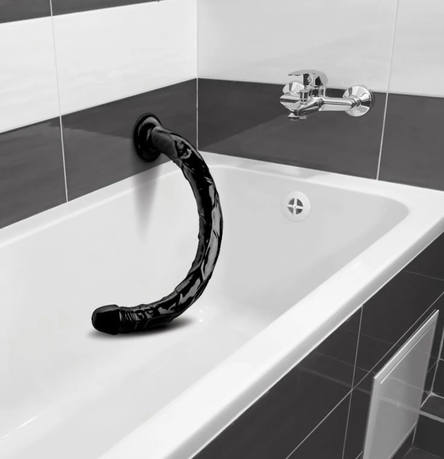 Serpent anal réaliste - 19 pouces